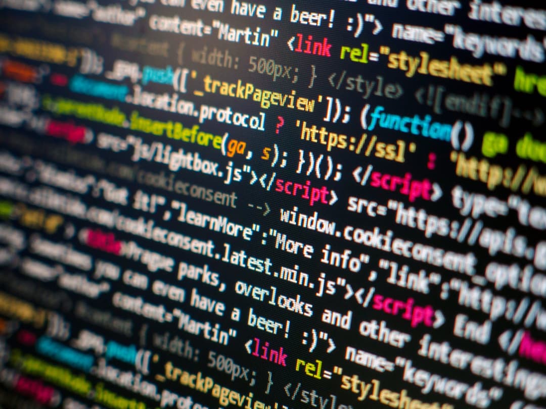 Programinis kodas kompiuterio ekrane